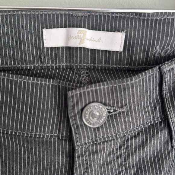 7 For All Mankind Women’s size 29 Roxanne Dark Gray Pinstripe Ankle Pants - Picture 4 of 10
